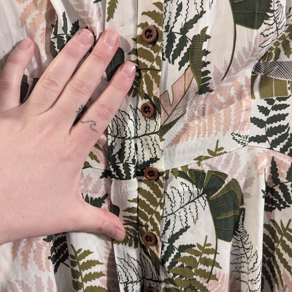 Leaf pattern button up dress - Picture 6 of 7